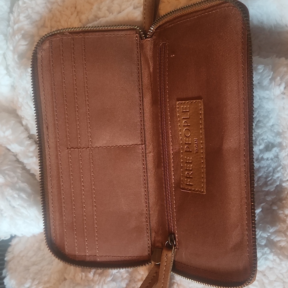 Free People Distressed Vegan Wallet Boho Preloved EUC - Picture 5 of 15